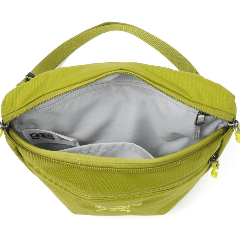 アークテリクスARC'TERYX マンティス2 緑　グリーン ARC'TERYX 未使用 アークテリクス ショルダーバッグ マンティス2