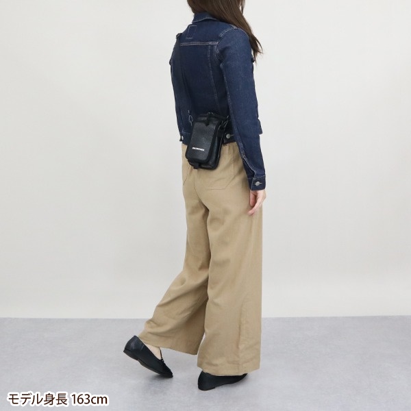 新品同様　バレンシアガ　エセックス　ショルダーバッグ　スモール　S 3879 新品同様 バレンシアガ エセックス ショルダーバッグ スモール S 3879