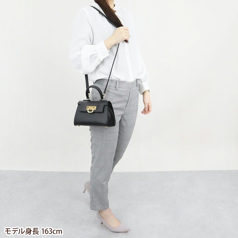 正規品 CARBOTTI 本革 2wayバッグ　LICIA 241 ブラック 正規品 CARBOTTI 本革 2wayバッグ LICIA 241 ブラック 正規品新品