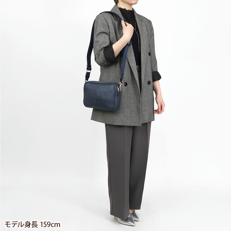 新品未使用 FENDI リバーシブル バングル ネイビー アクセサリー Brandol / FENDI フェンディ ショルダーバッグ FF柄