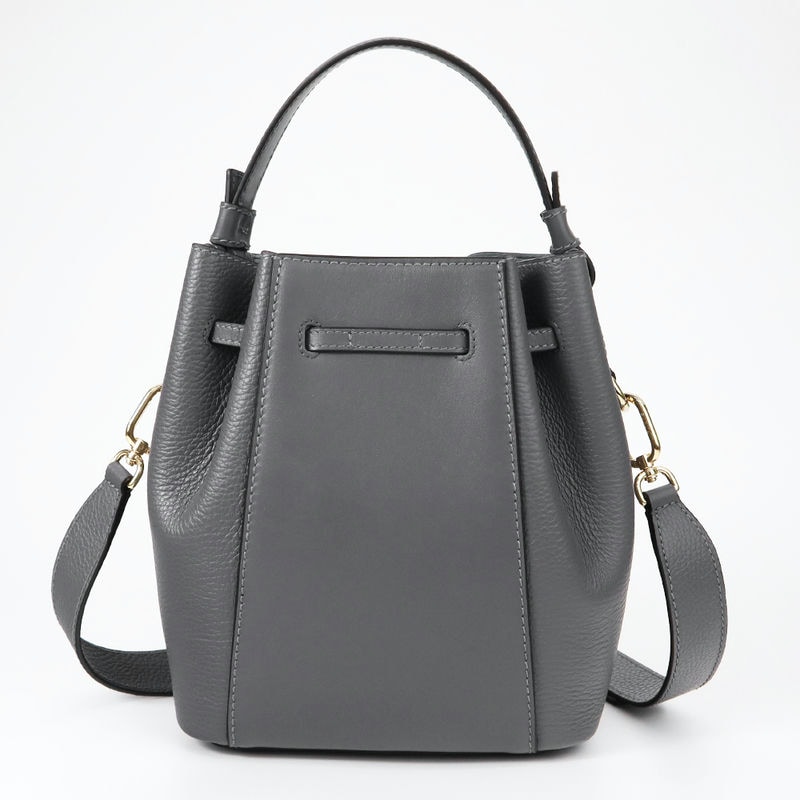 未使用品 FURLA(フルラ) 黒グレー ショルダーストラップ FURLA（フルラ） ショルダーバッグ レディース デニム 縦型 ミニトート